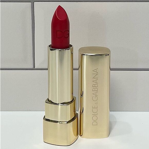 Dolce & Gabbana 620 Devil Lipstick - Picture 1 of 1